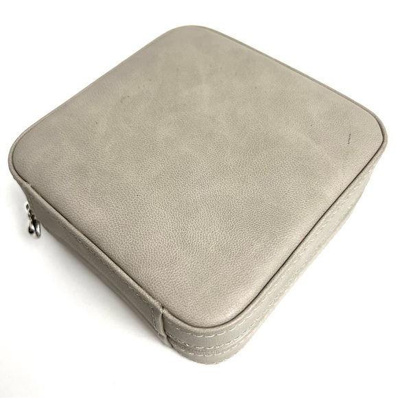 Mele & Co Dana Jewelry Box - Picture 4 of 5